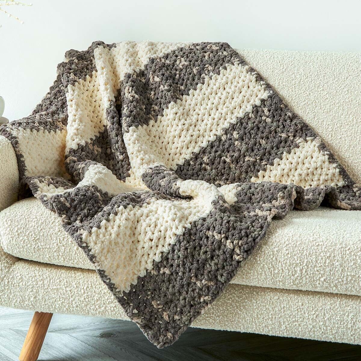 Bernat® Relaxing V-stitch Blanket Crochet Kit