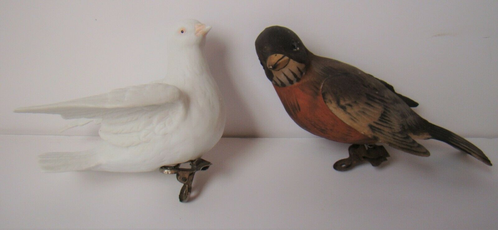 Clip On American Robin & White Dove Vintage Ceramic Birds Japan 1950-60's