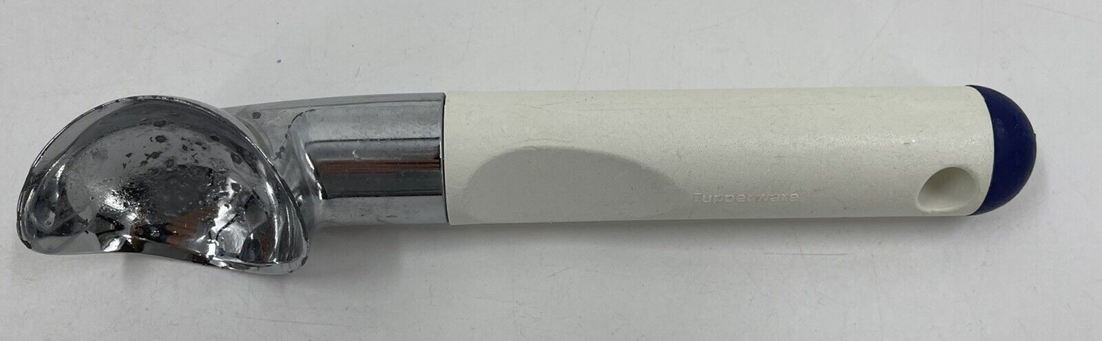 Tupperware Ice Cream Scoop Metal Blue& White Model #3045-2 *defect Pitting*