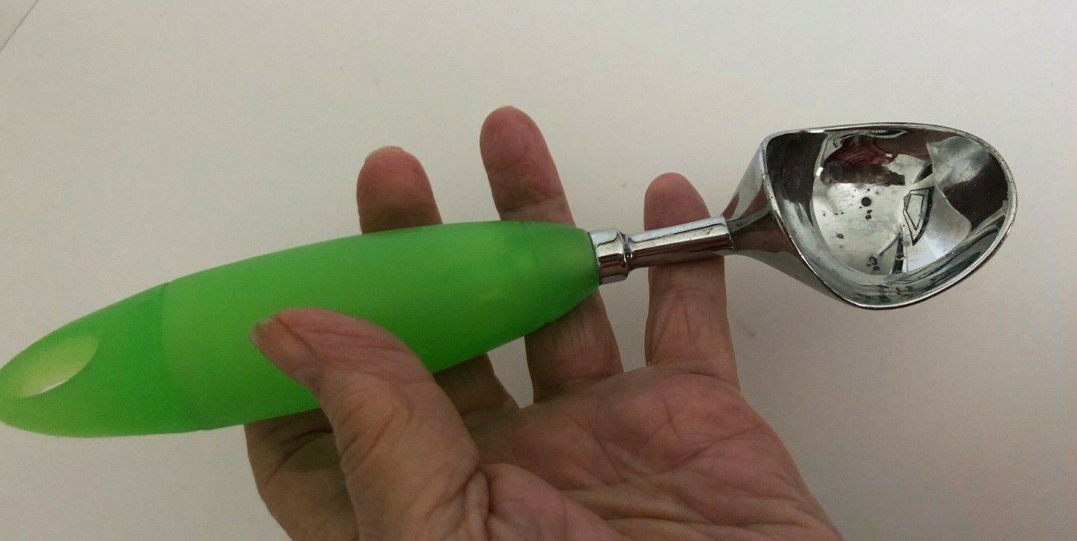 Vtg Green Plastic Handle Stainless Steel Ice Cream Scoop - The Kind That Works!